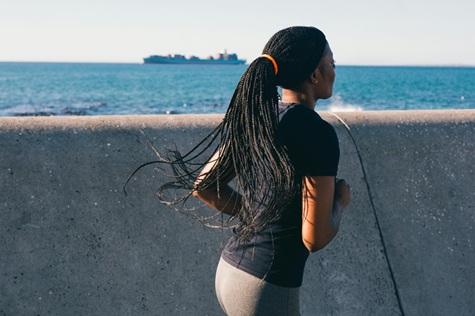 What is a good time to run 8 km?