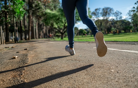Where Should Your Feet Land When Running?